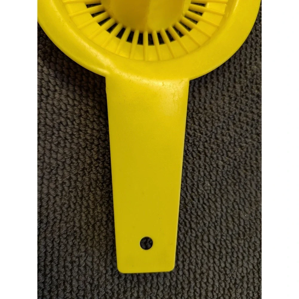 Vintage Wecolite Yellow Plastic Hand Citrus Juicer Reamer USA